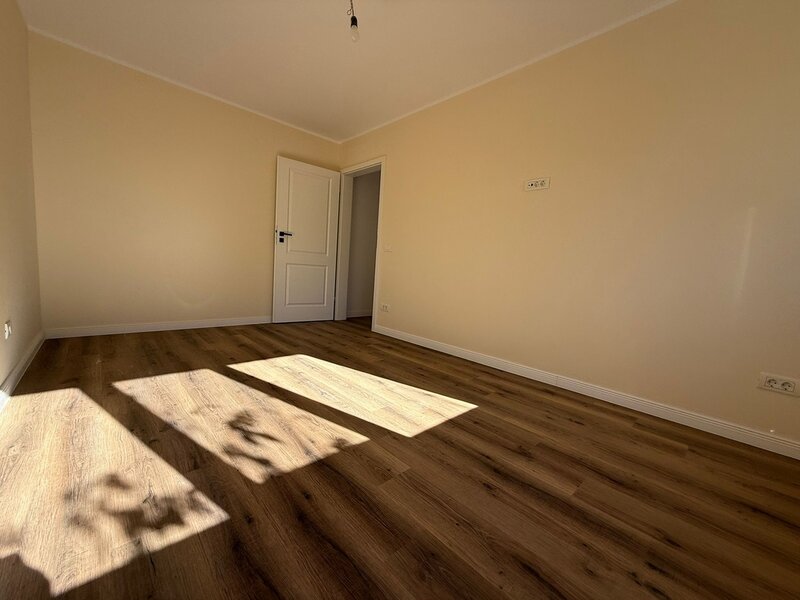 Dristor, strada Odobesti, la parcul IOR, mall Park Lake, centrala proprie